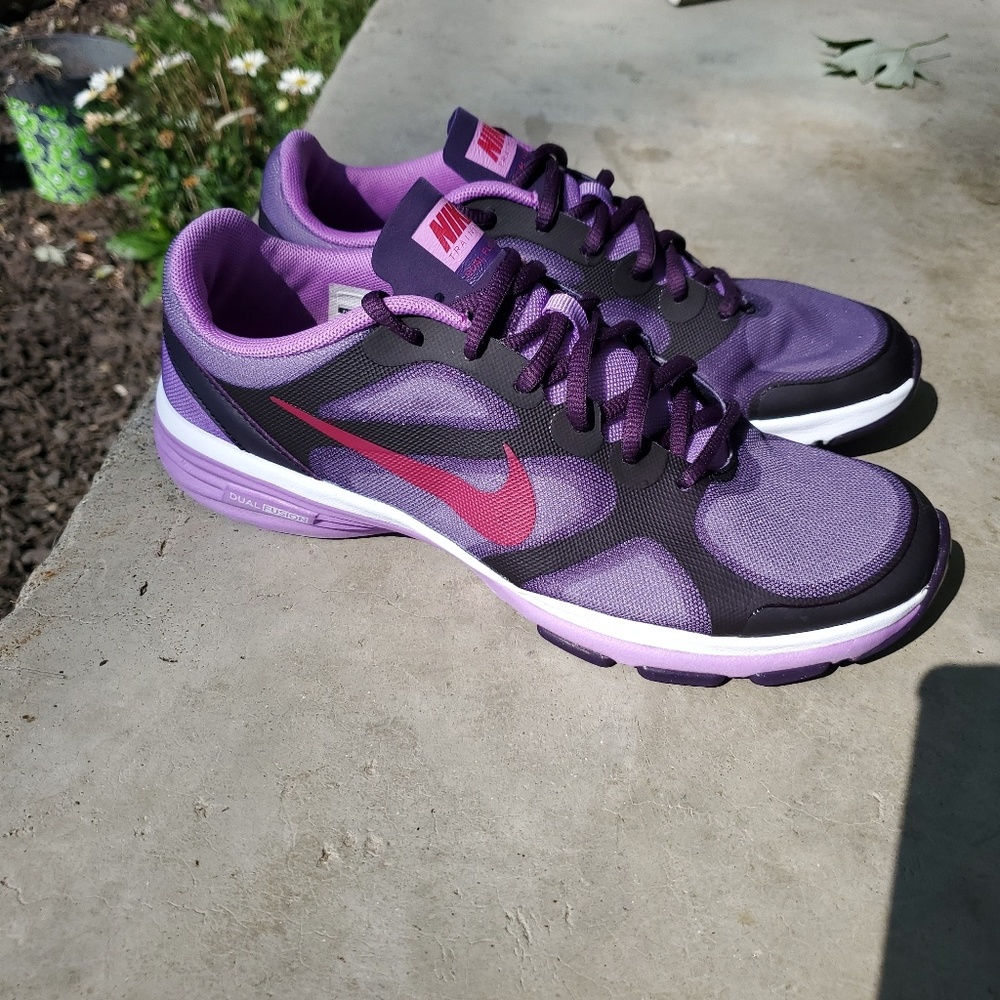 Nike dual fusion womens shoes size 8